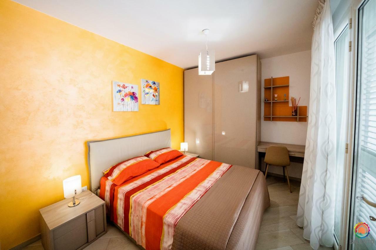 Perle Del Mare - Appartamenti Di Pregio 70M Spiaggia Pescoluse Марина-ди-Песколузе Экстерьер фото